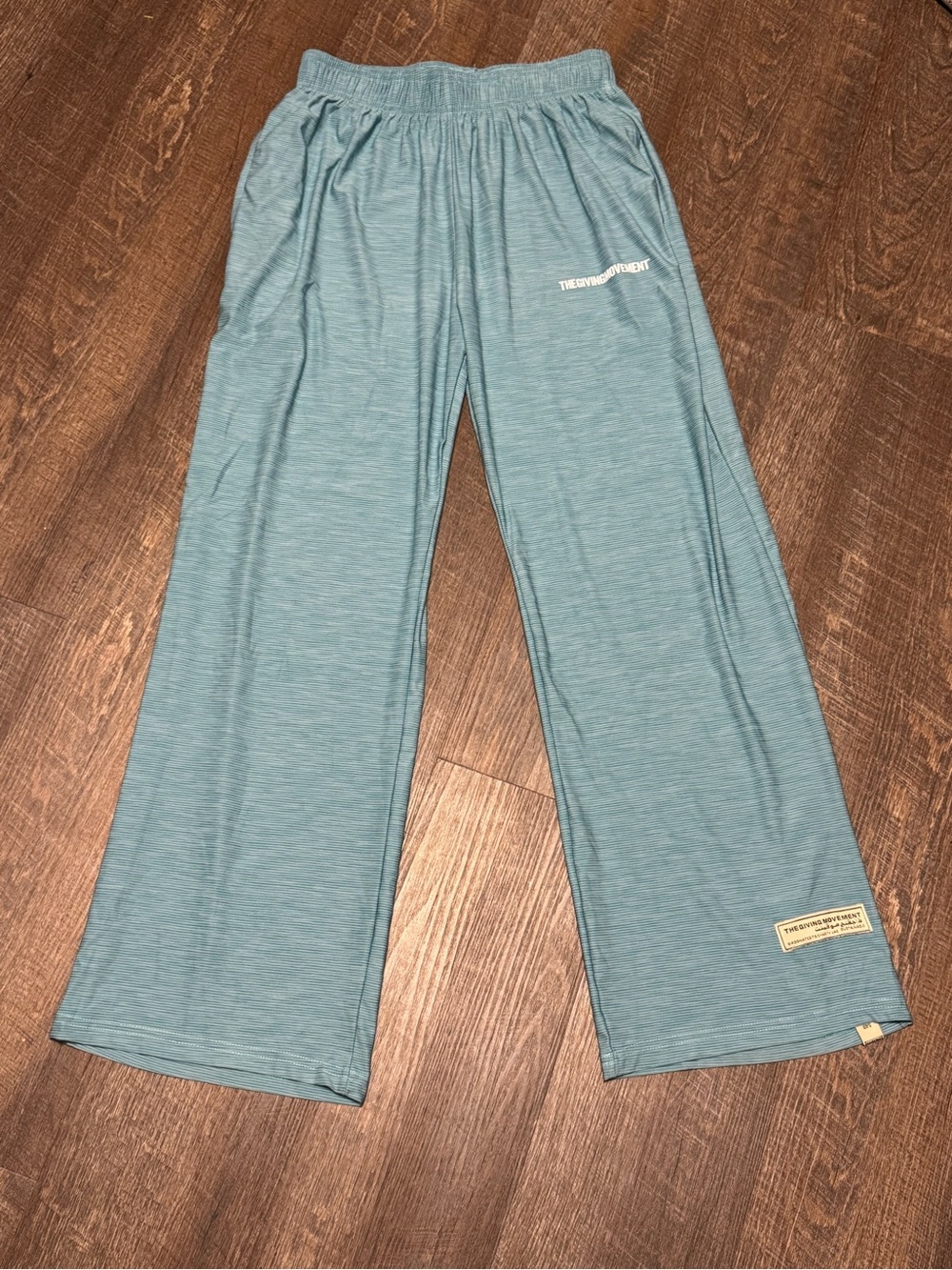 The Giving Movement Light Teal Wide Leg Lounge Pants w/ Pockets Sz Medium